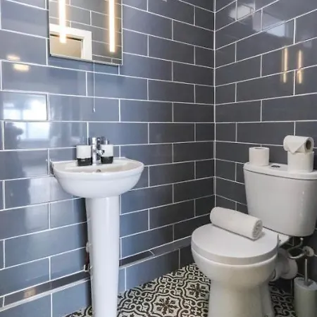 Old Market Apartment *